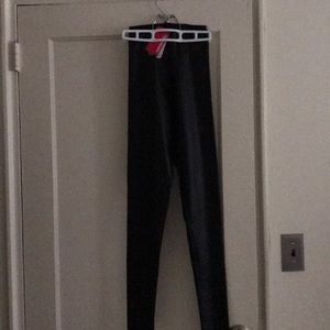 Commando brand new leather leggings size small